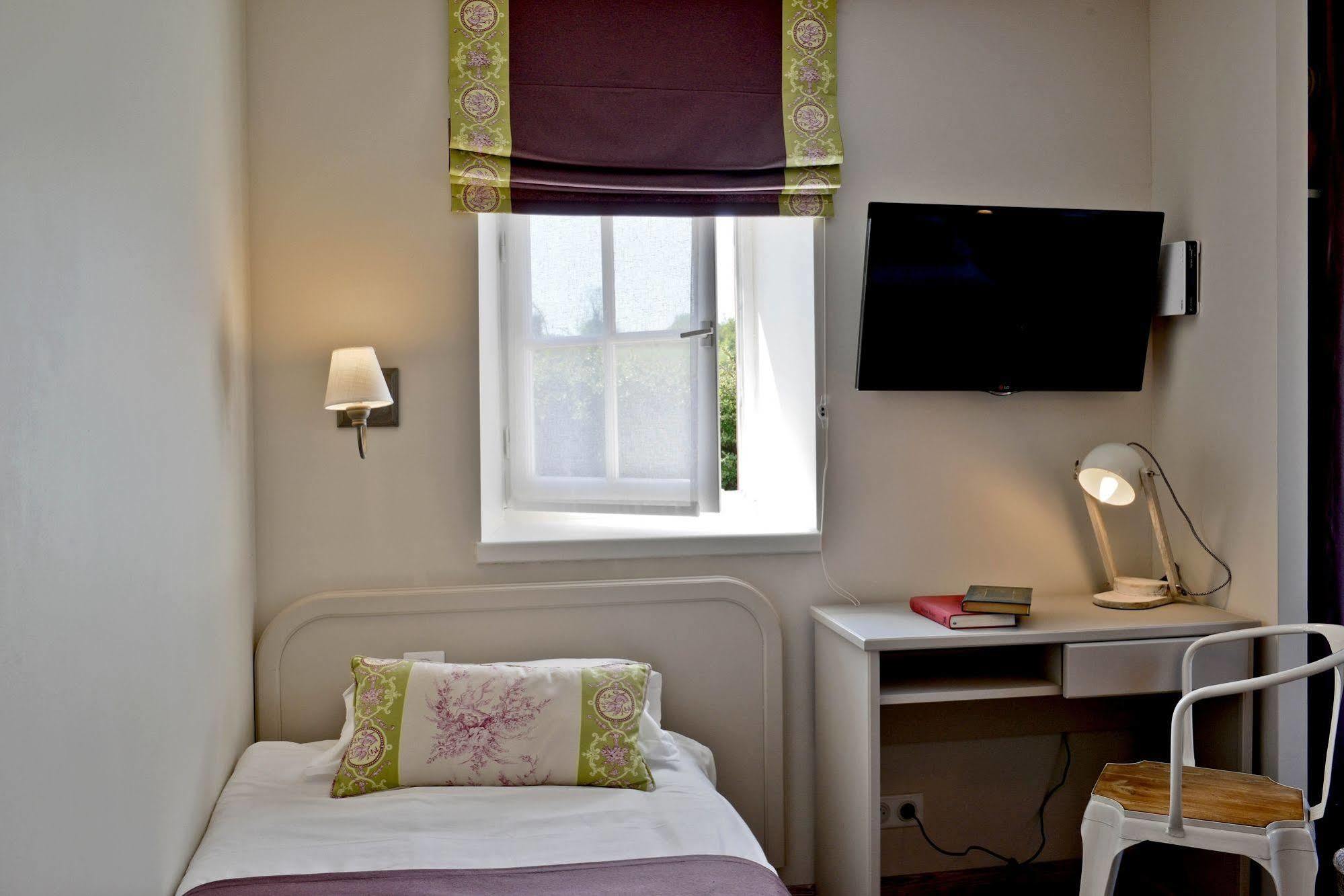 Hotel Les Bains De Secours Sevignacq-Meyracq ภายนอก รูปภาพ