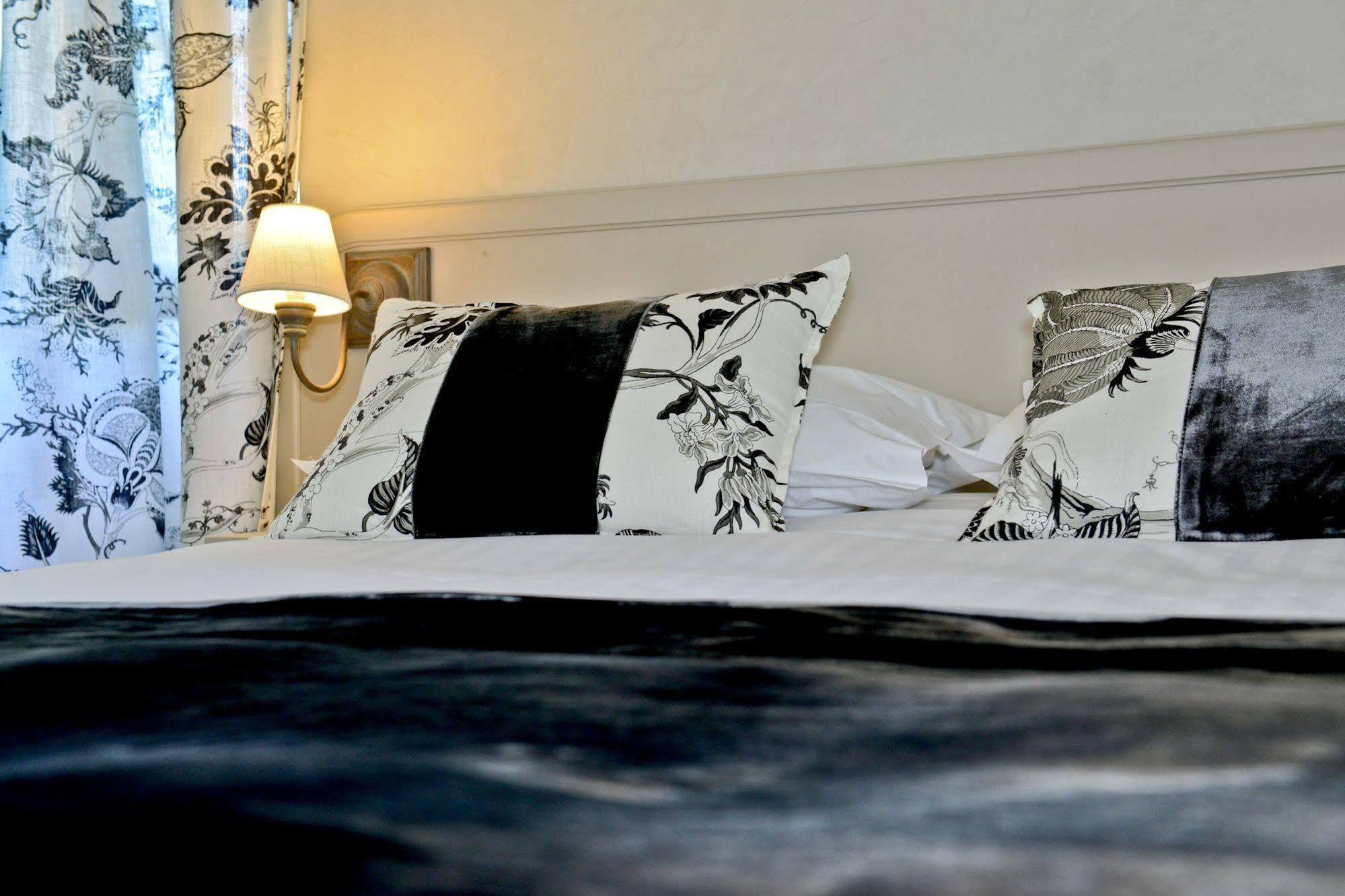 Hotel Les Bains De Secours Sevignacq-Meyracq ภายนอก รูปภาพ